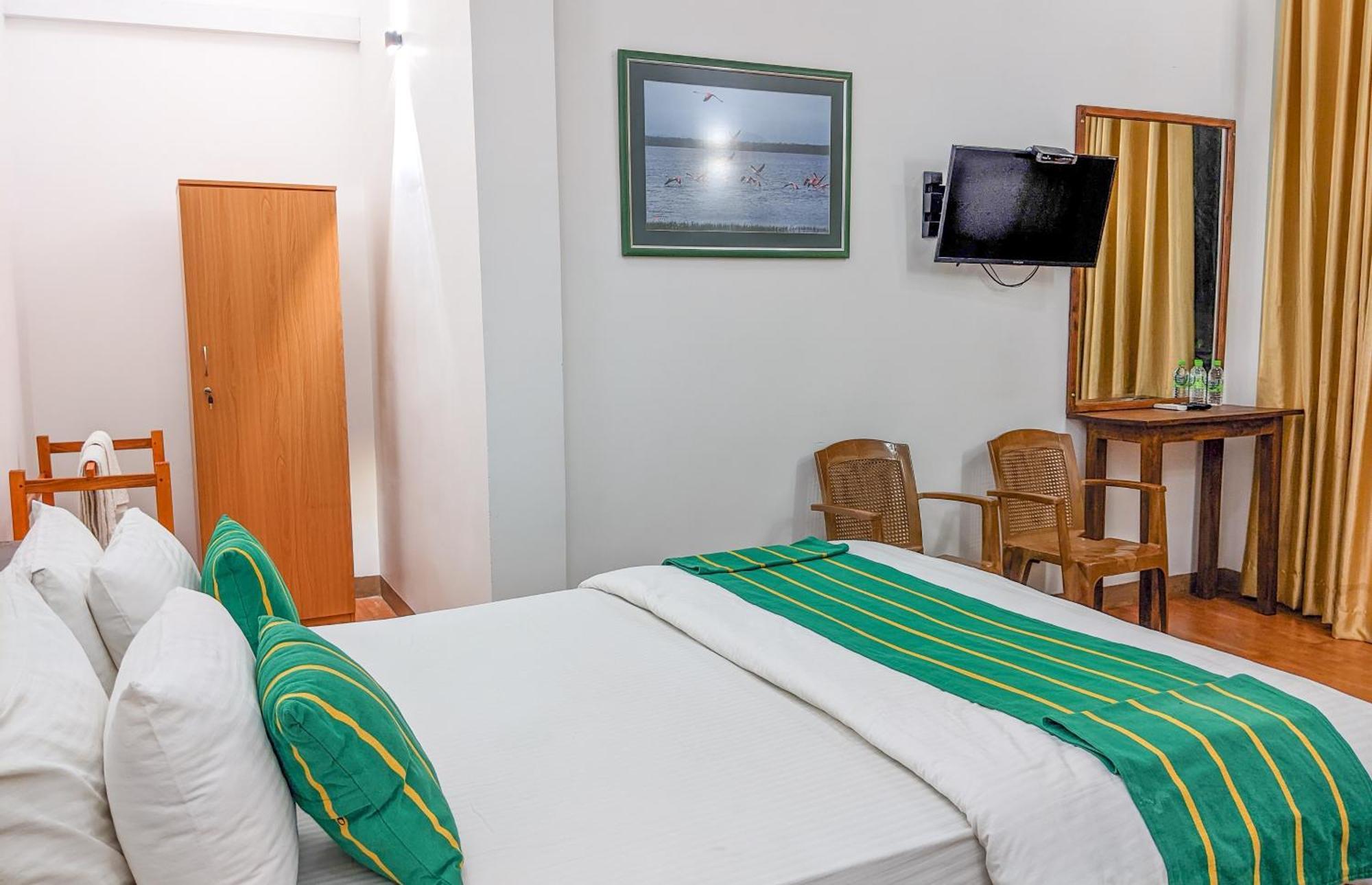 Yala Golden Wild Bed & Breakfast Tissamaharama Bagian luar foto